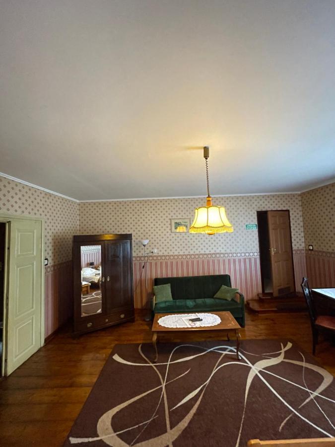 Willa Szwadron Łańcut Exterior foto
